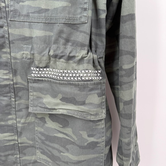Caslon Women's Camouflage‎ Military Jacket Sz L Green Studded Chore Barn Country - Picture 2 of 14